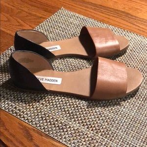 Steve Madden slip on flats